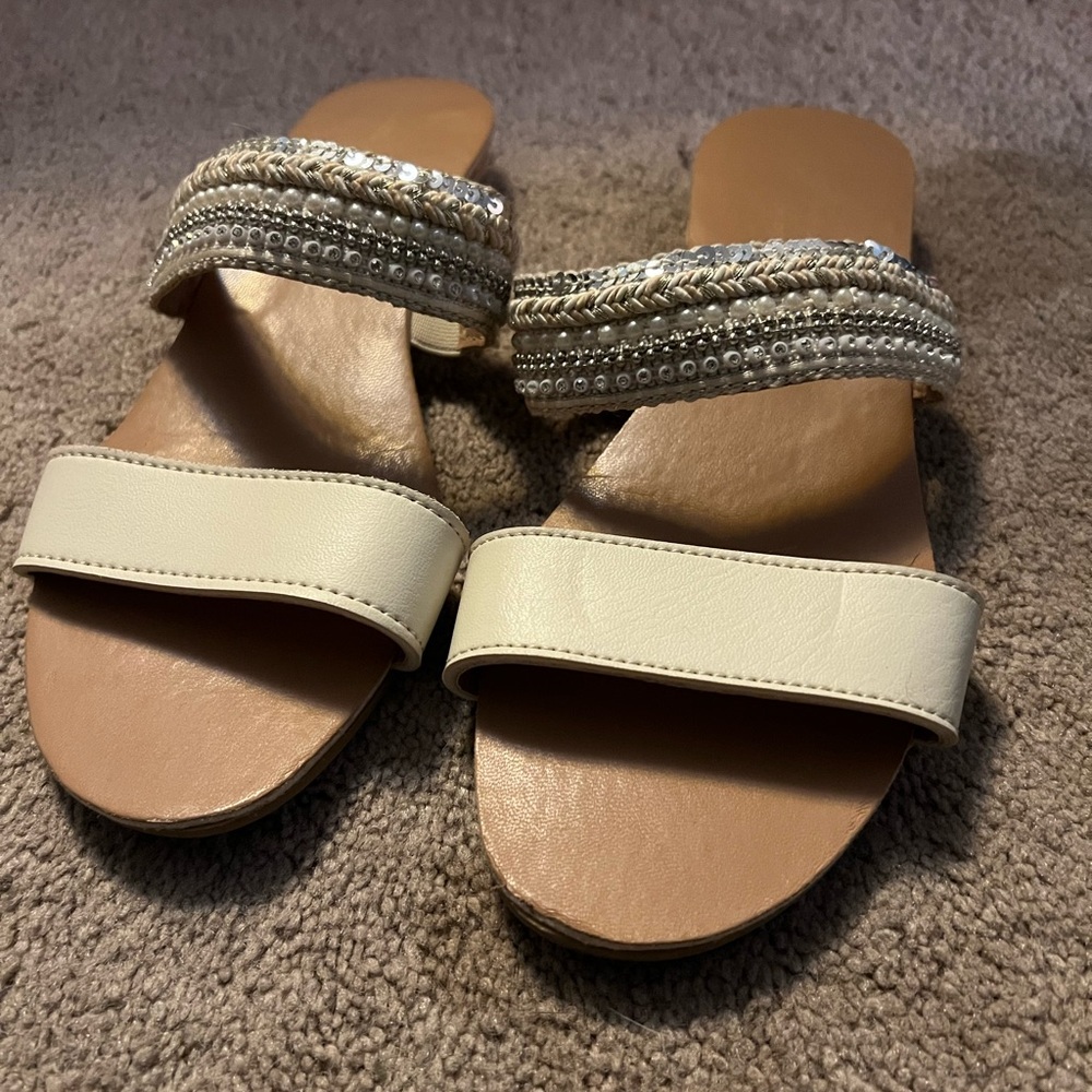 Sandles